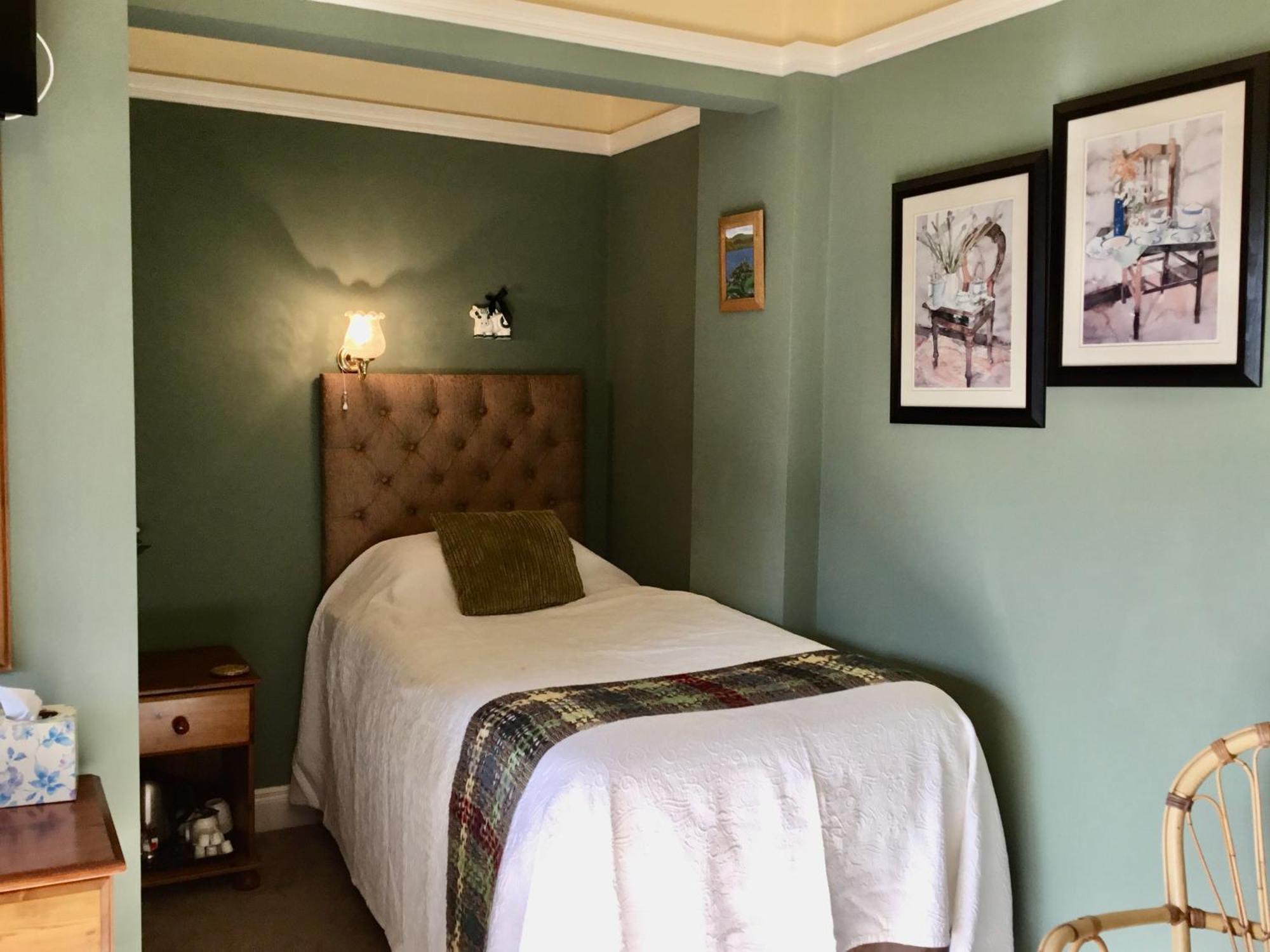 Buttermilk Lodge Guest Accommodation Clifden Extérieur photo