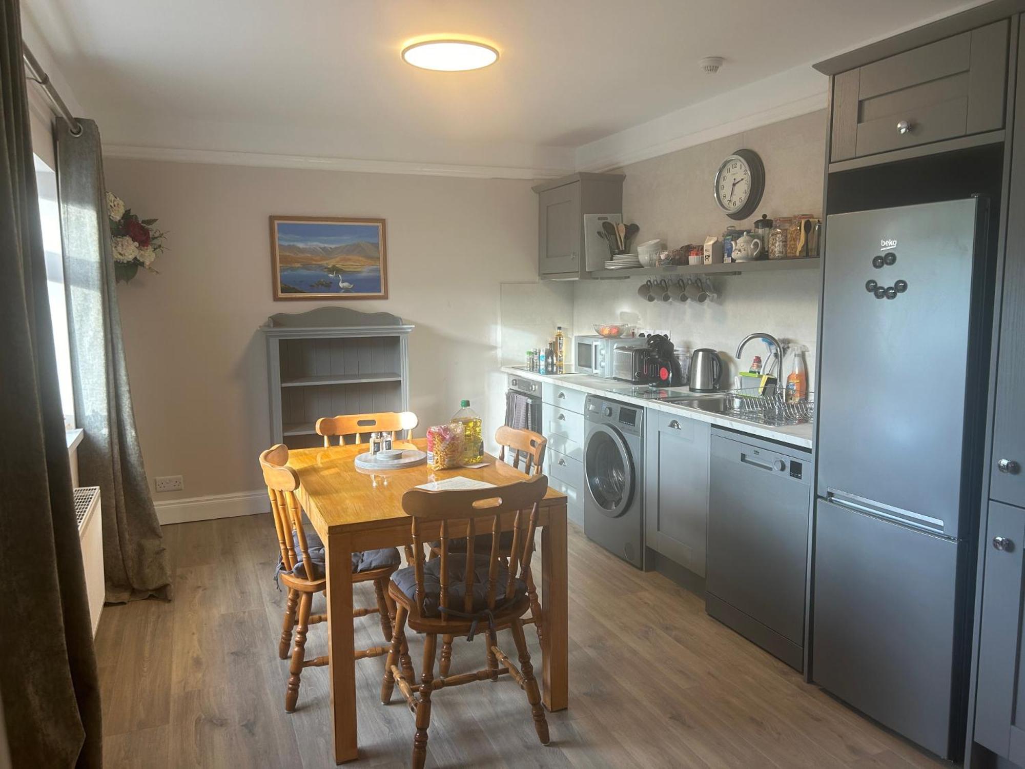 Buttermilk Lodge Guest Accommodation Clifden Extérieur photo