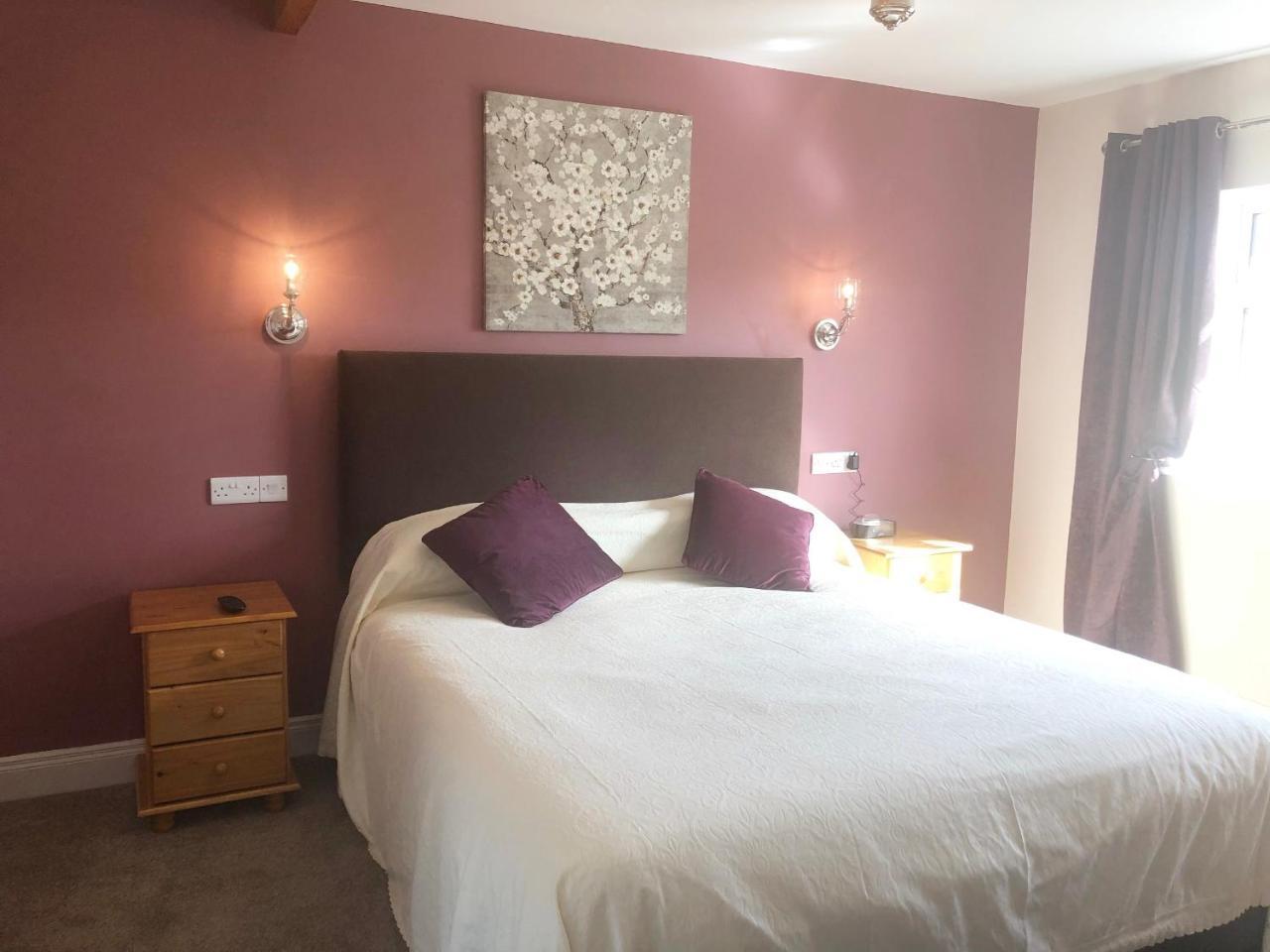 Buttermilk Lodge Guest Accommodation Clifden Extérieur photo